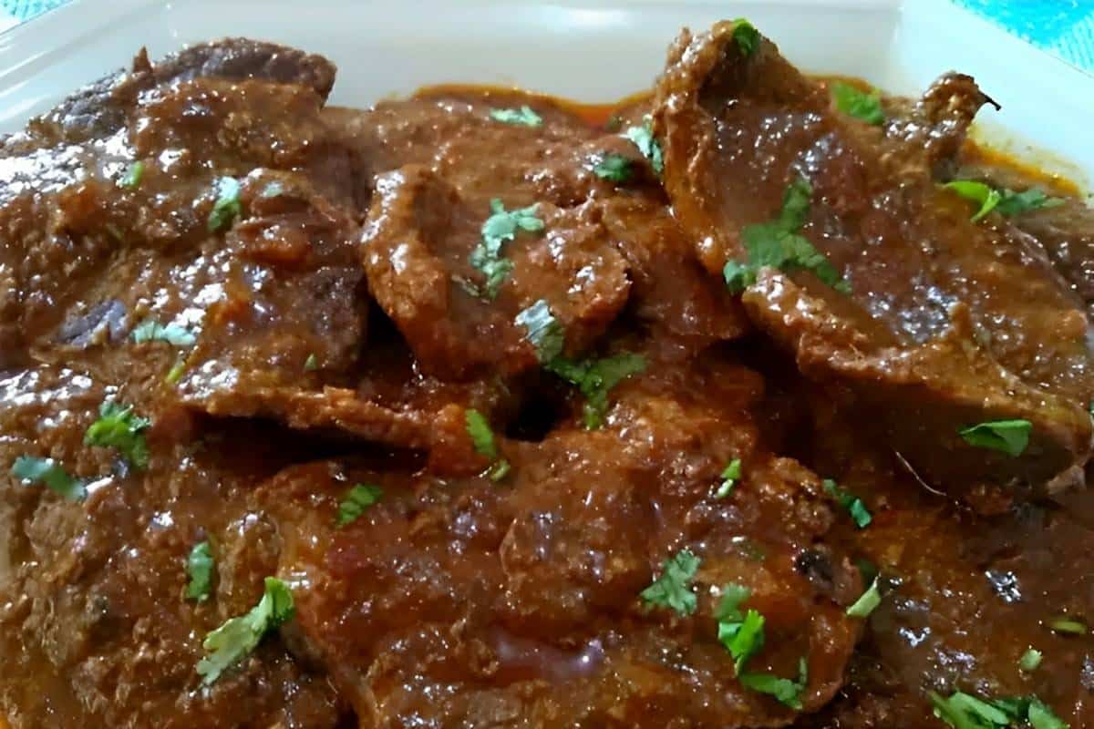 Bife ao molho na panela de pressão uma prato simples que é uma delícia para o seu almoço