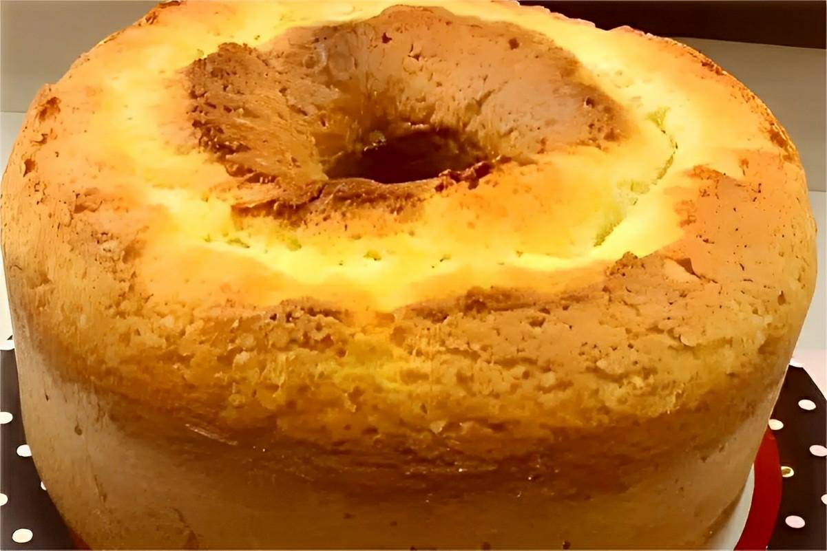 Bolo 5 copos muito fácil é só bater 1 copo de cada ingrediente e levar ao forno
