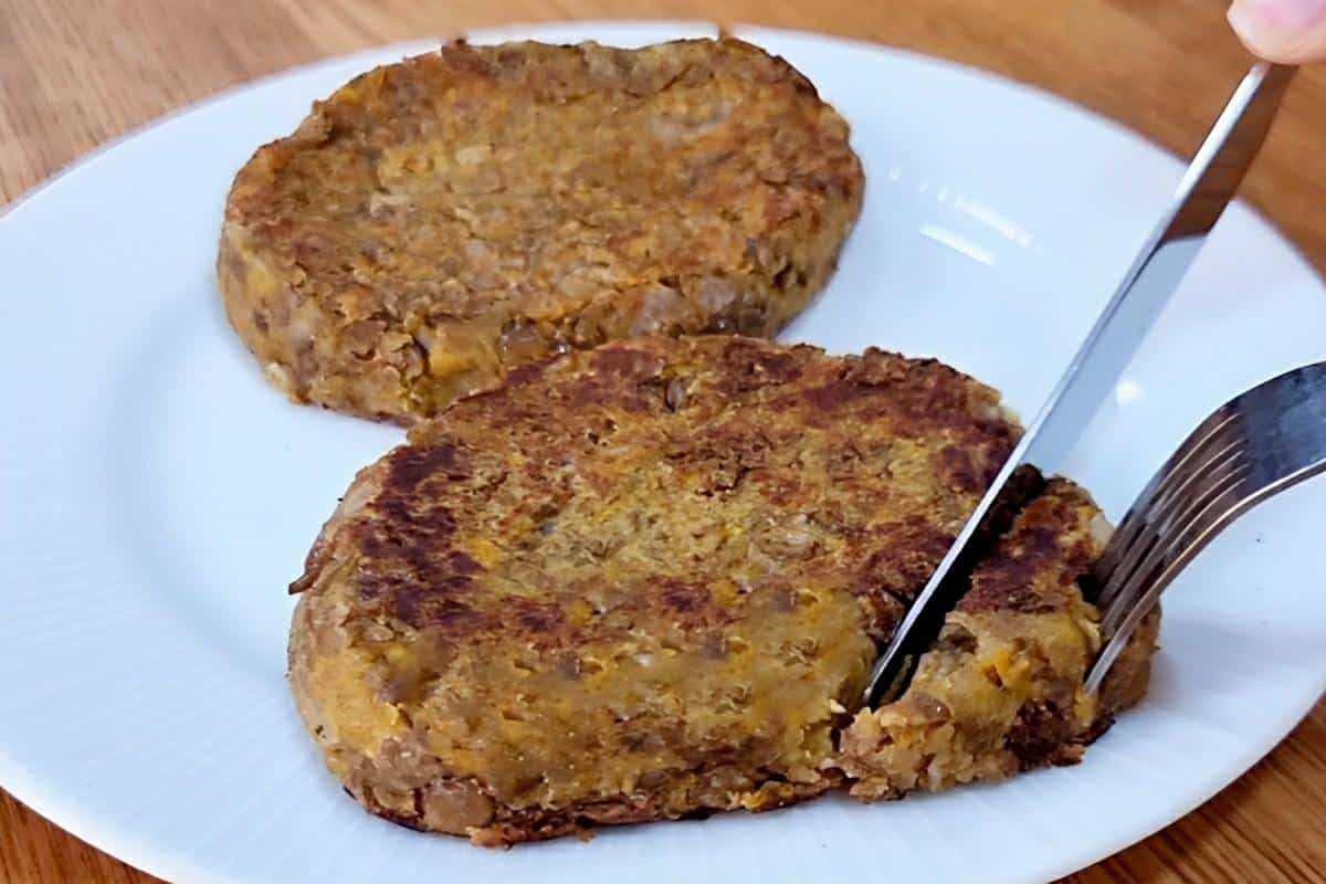 Hambúrguer sem carne leve e delicioso perfeito para o seu almoço ou jantar