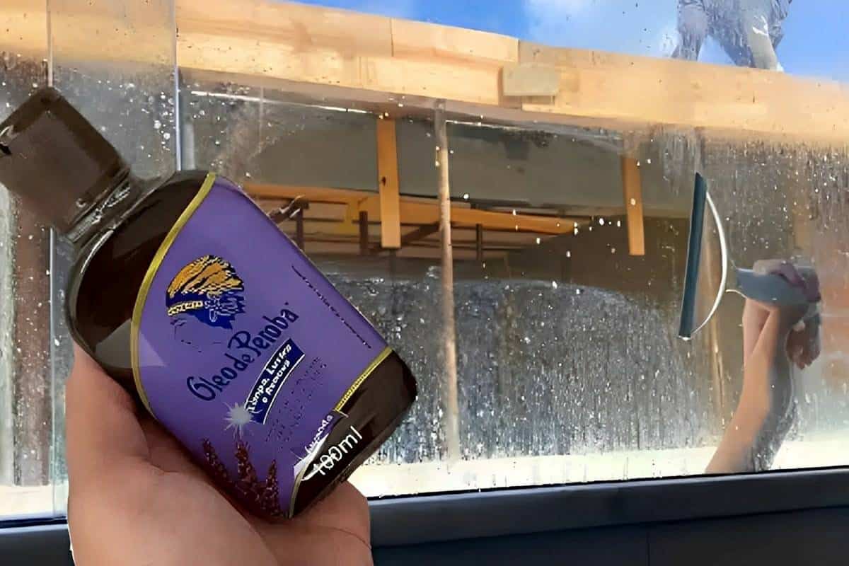 Misturinha para limpar vidros que acaba com as manchas de água e deixa os vidros como novos