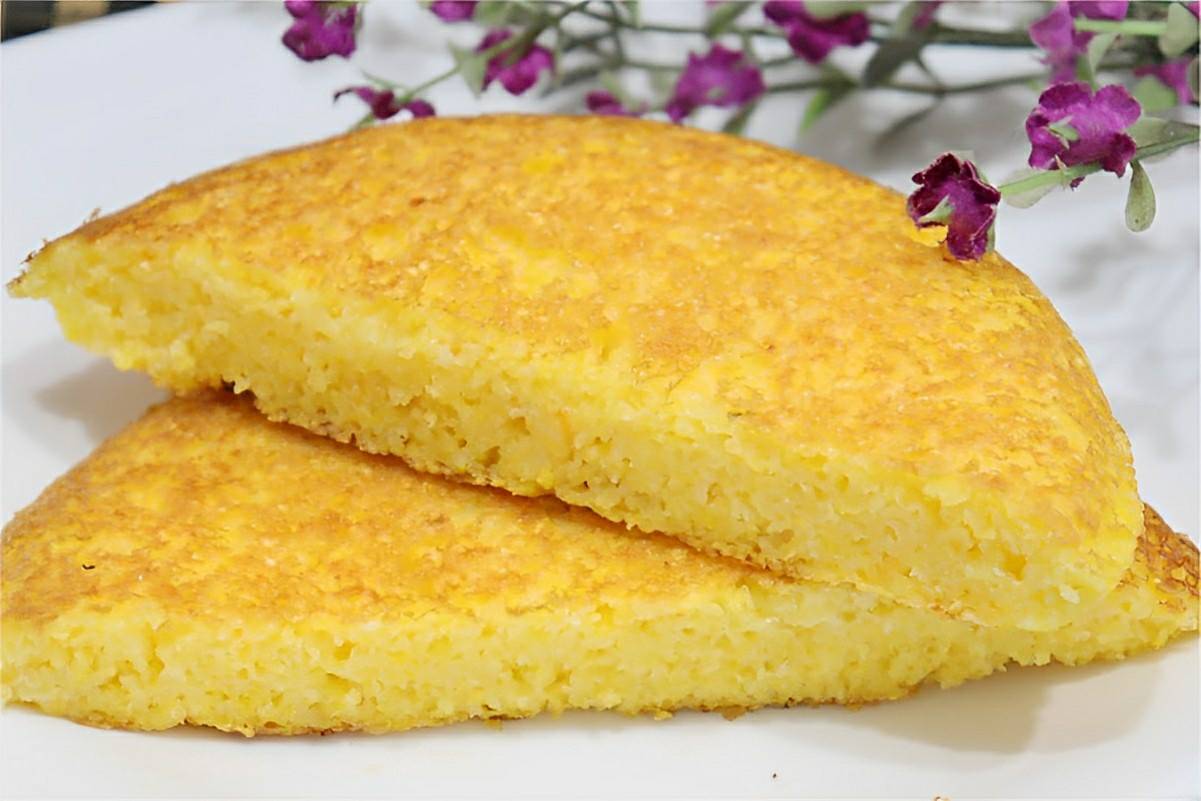 Pão de cuscuz na frigideira delicioso e muito fácil de preparar para o lanche ou café