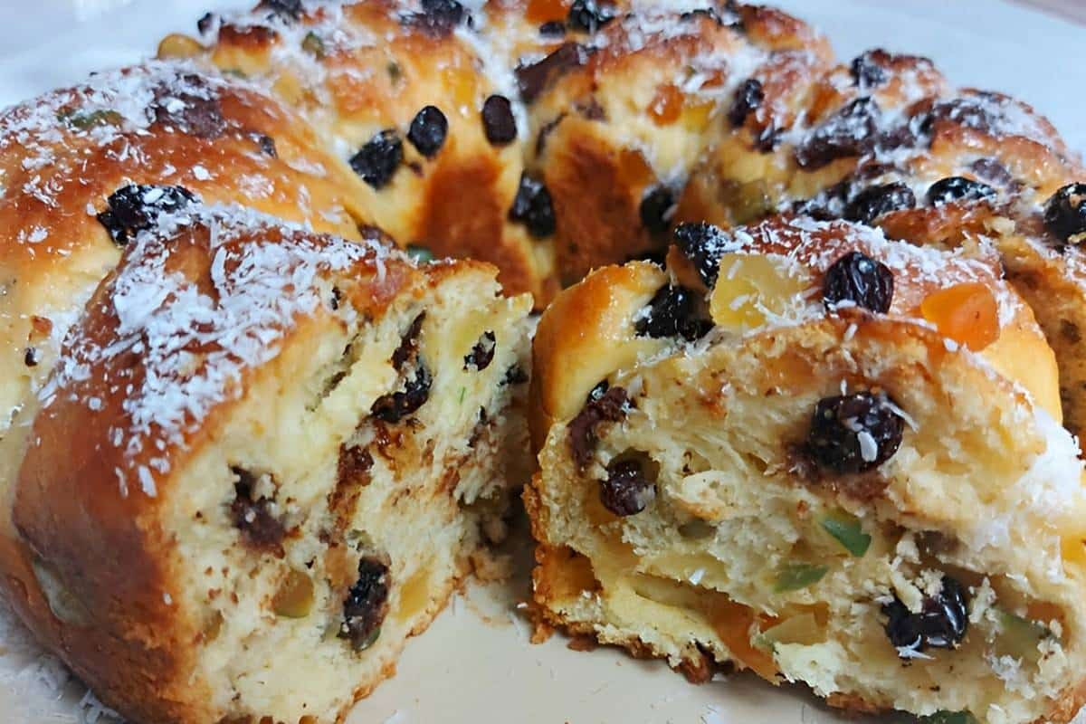 Pão doce de chocolate de liquidificador não precisa sovar e fica muito fofinho e saboroso