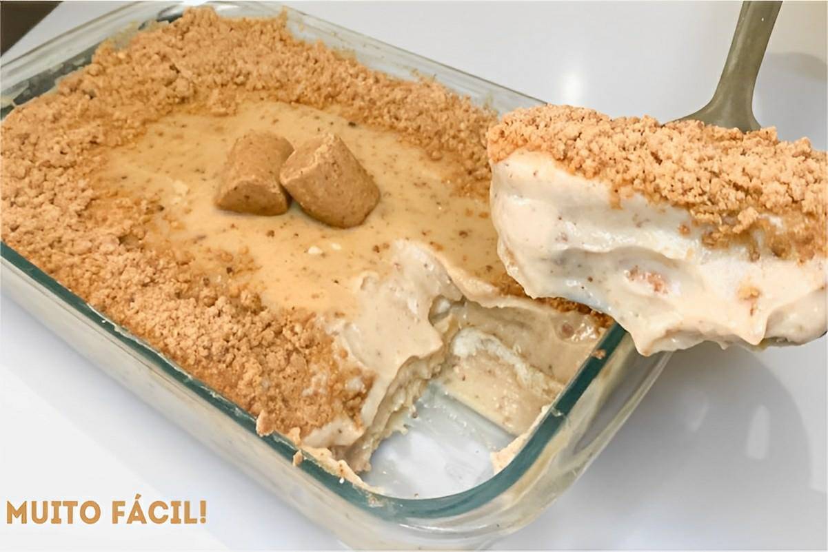 Pavê de paçoca com biscoito maisena muito cremoso delicioso e fácil de preparar
