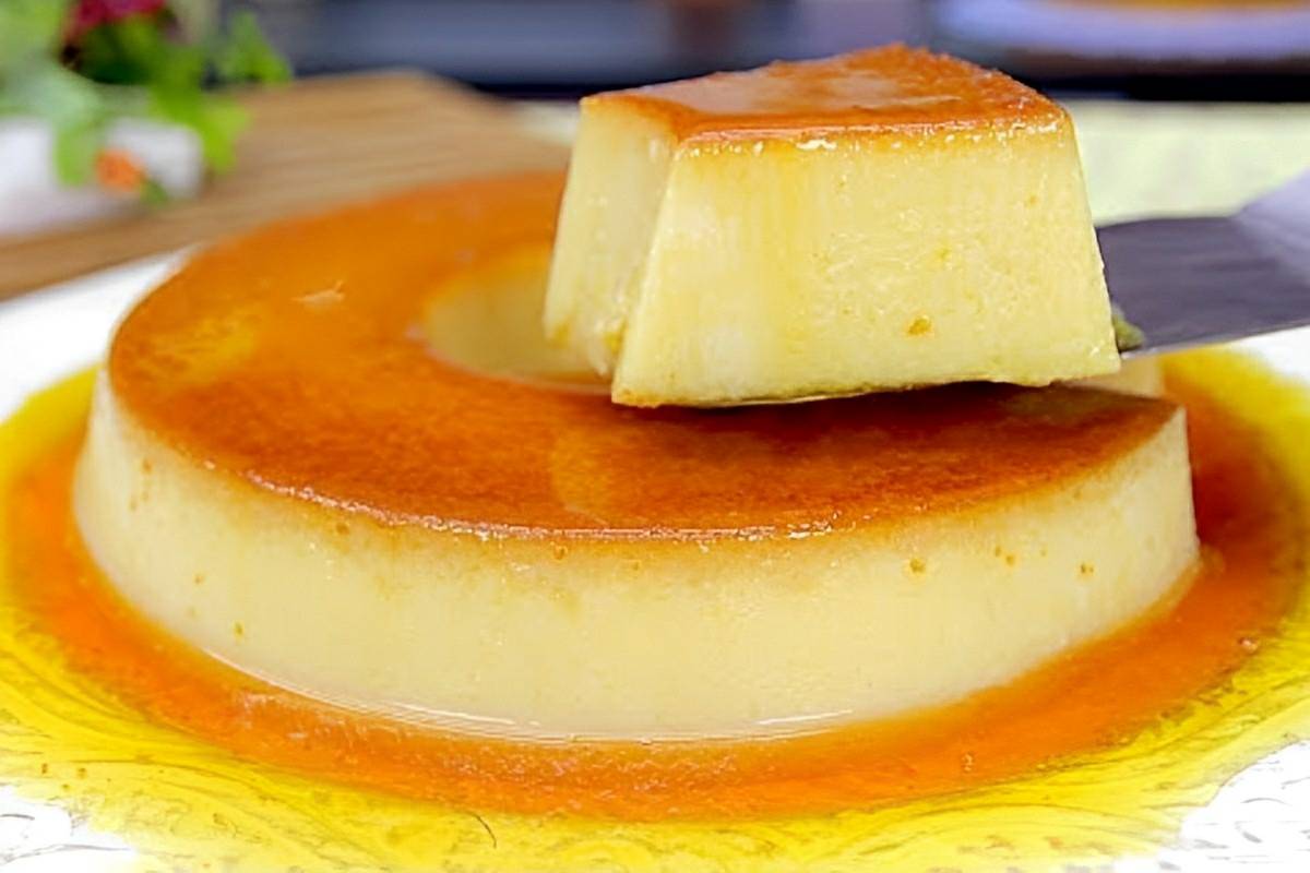 Nunca mais joguei pãozinho fora depois dessa receita deliciosa de pudim de pão amanhecido