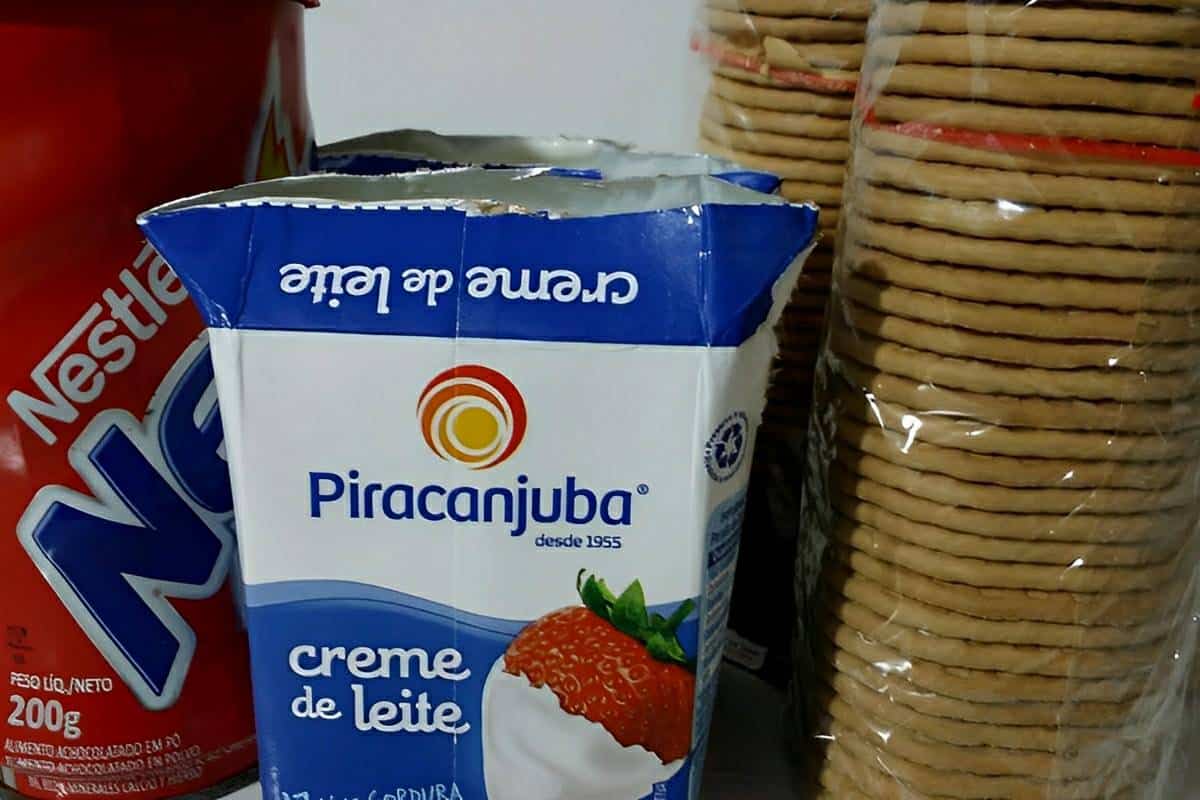 Sobremesa barata feita com apenas 3 ingredientes e que fica pronta em 2 minutos