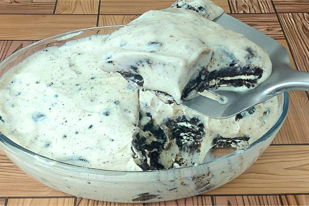 Sobremesa de 4 ingredientes com Oreo fácil de fazer cremosa e deliciosa