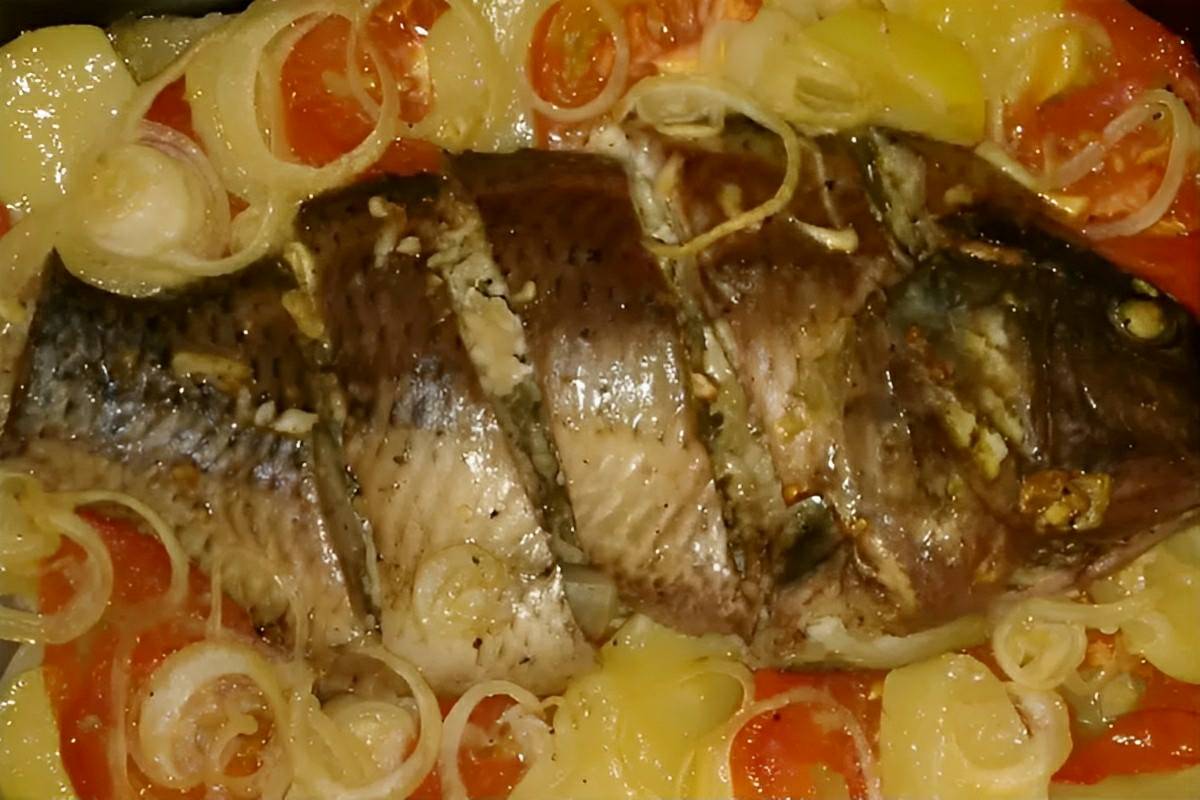 Tilápia assada no forno uma receita fácil e muito prática para a semana santa