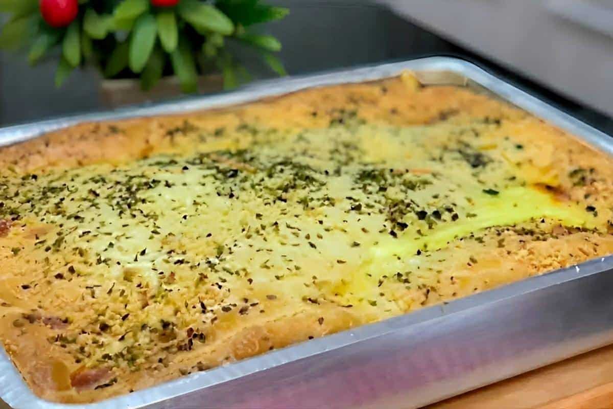 Torta de liquidificador com massa fofinho e saborosa e um recheio magnífico
