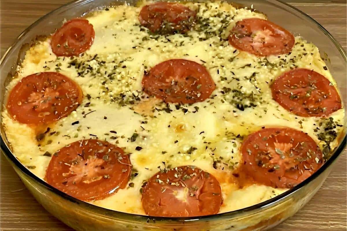 Batata gratinada com molho branco um acompanhamento fácil e delicioso para a sua refeição