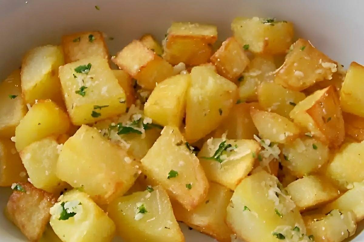 Batata sauté uma receita mais gostosa e saudável que batata frita que vai agradar toda a família