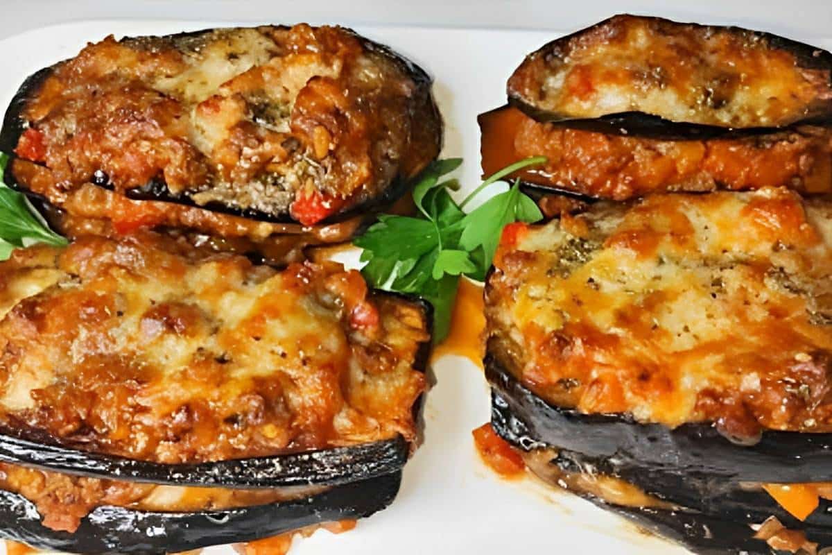 A melhor berinjela assada e gratinada para o seu almoço ou jantar