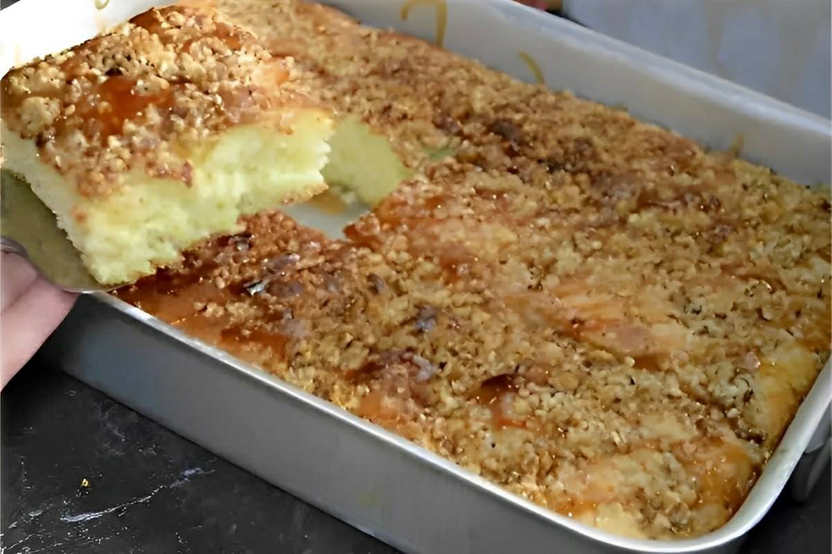 Bolo calisto um bolo amanteigado delicioso e perfeito para servir com chá leite ou café