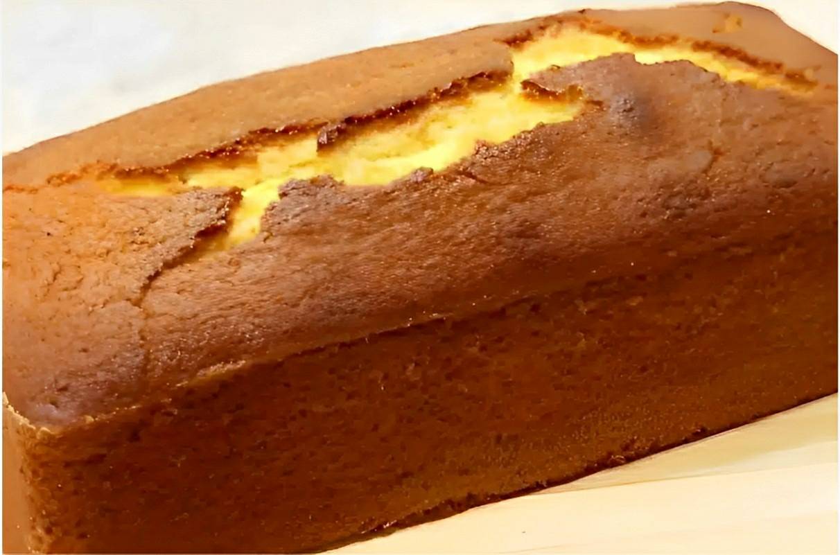 Bolo caseirinho tipo Pullman muito fofinho e fácil de fazer é só misturar os ingredientes e levar ao forno