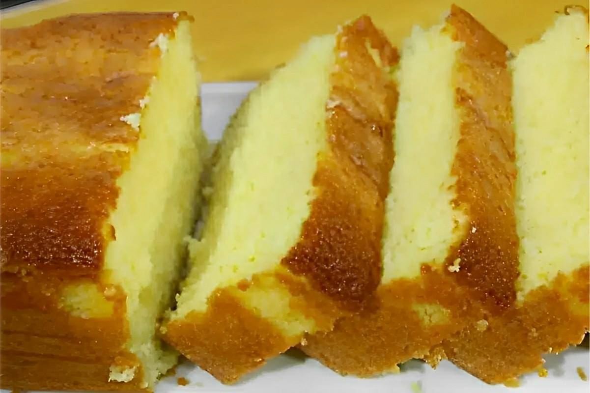 Bolo de milho caseirinho tipo Pullman macio fofinho e muito fácil de fazer