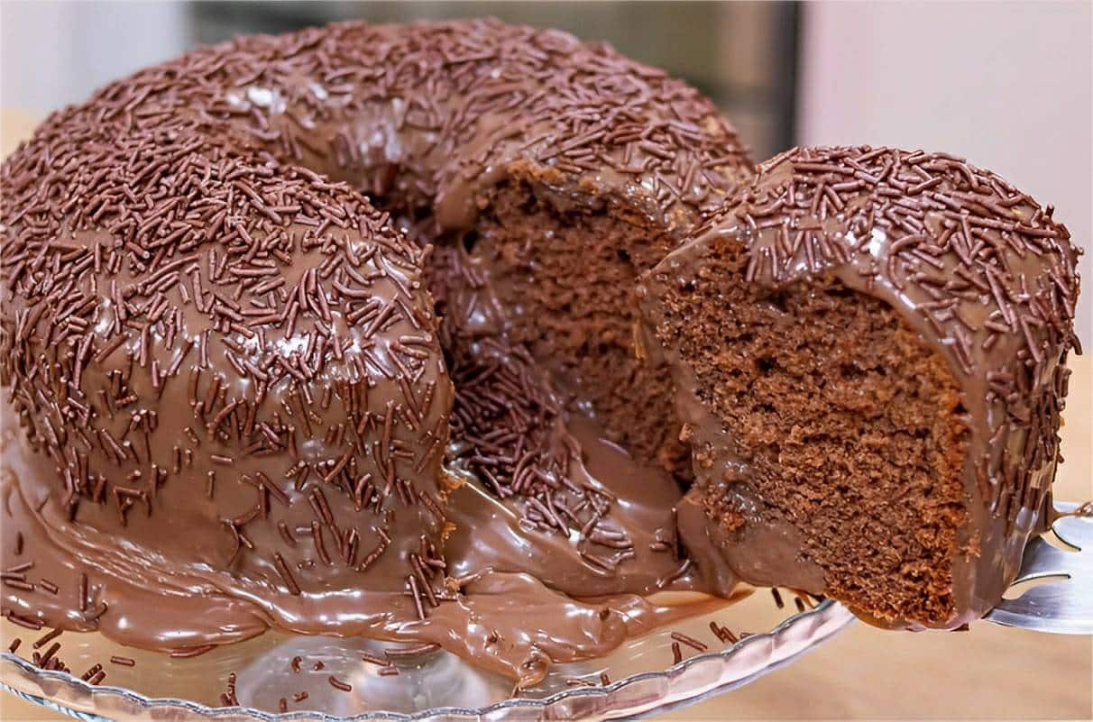 Bolo vulcão de Nescau delicioso fofinho e fácil de fazer as crianças vão amar