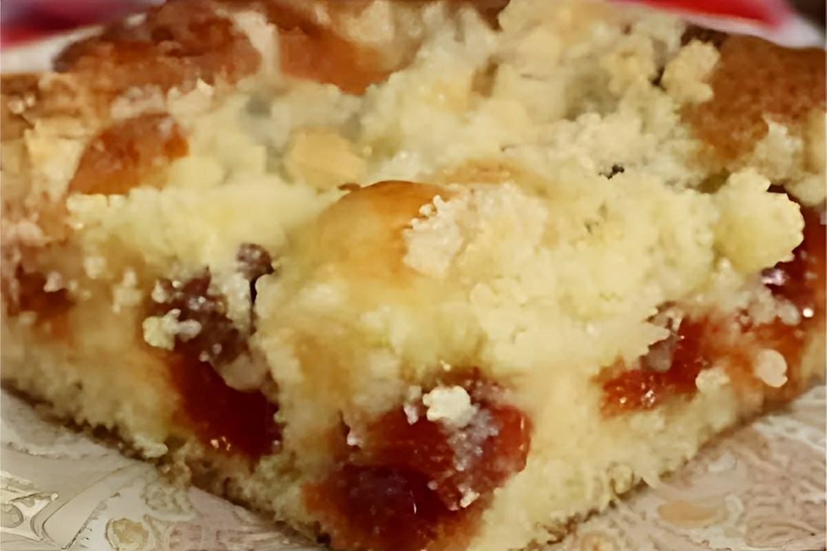 Cuca com goiabada fácil e deliciosa o lanche perfeito para qualquer ocasião