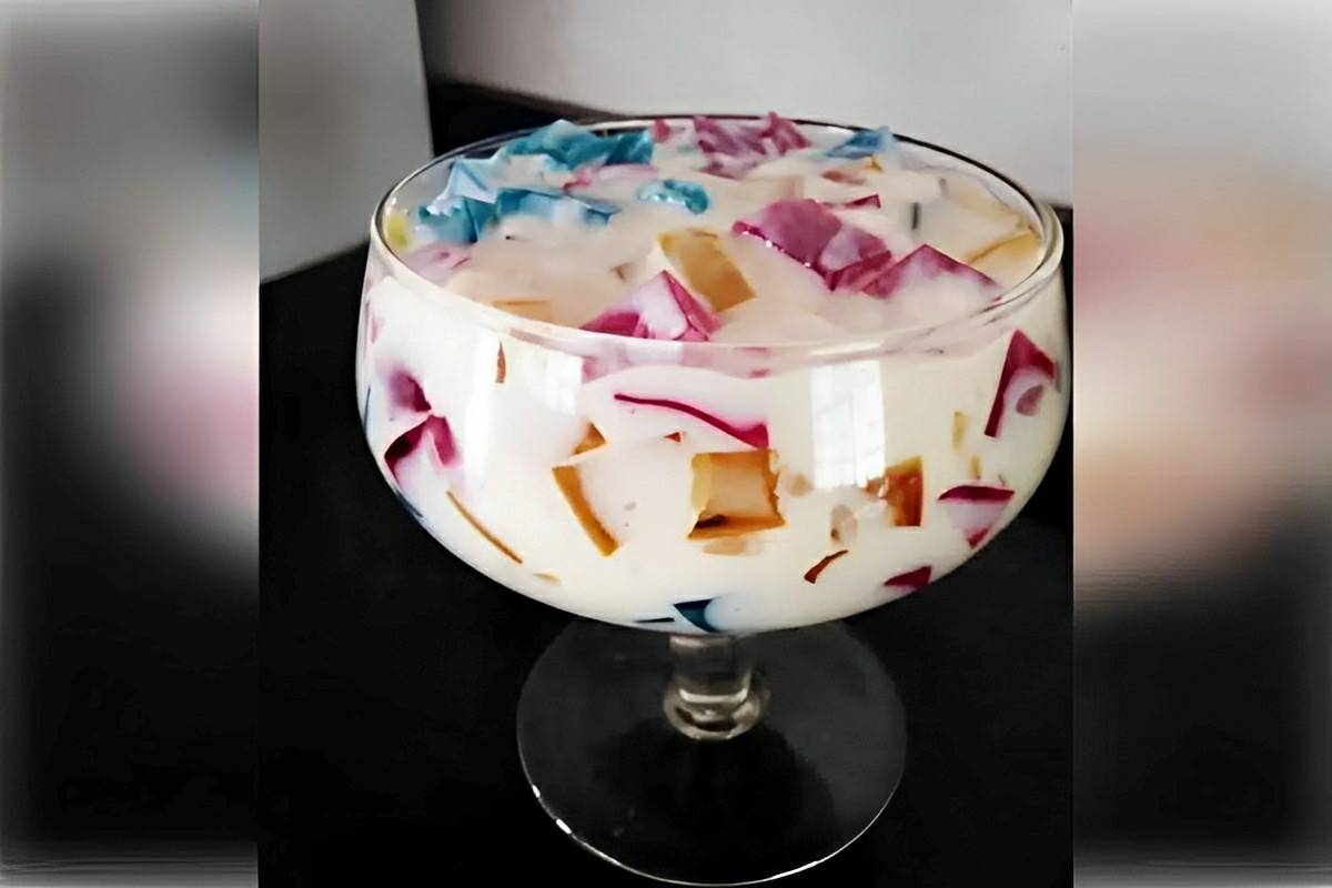 Gelatina colorida com mousse de leite ninho uma sobremesa fácil e deliciosa para o dia das mães