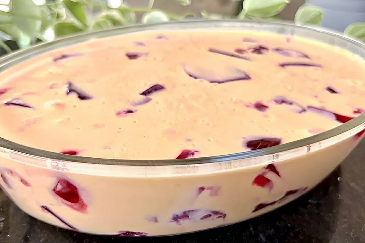 Gelatina cremosa sem açúcar com 2 ingredientes uma sobremesa fácil e deliciosa para toda a família