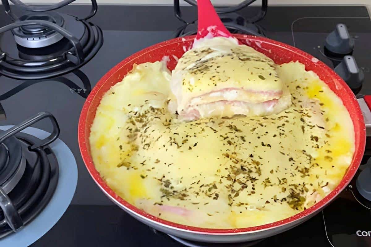 Lasanha na frigideira que fica pronta em poucos minutos uma refeição completa e rápida para o dia a dia