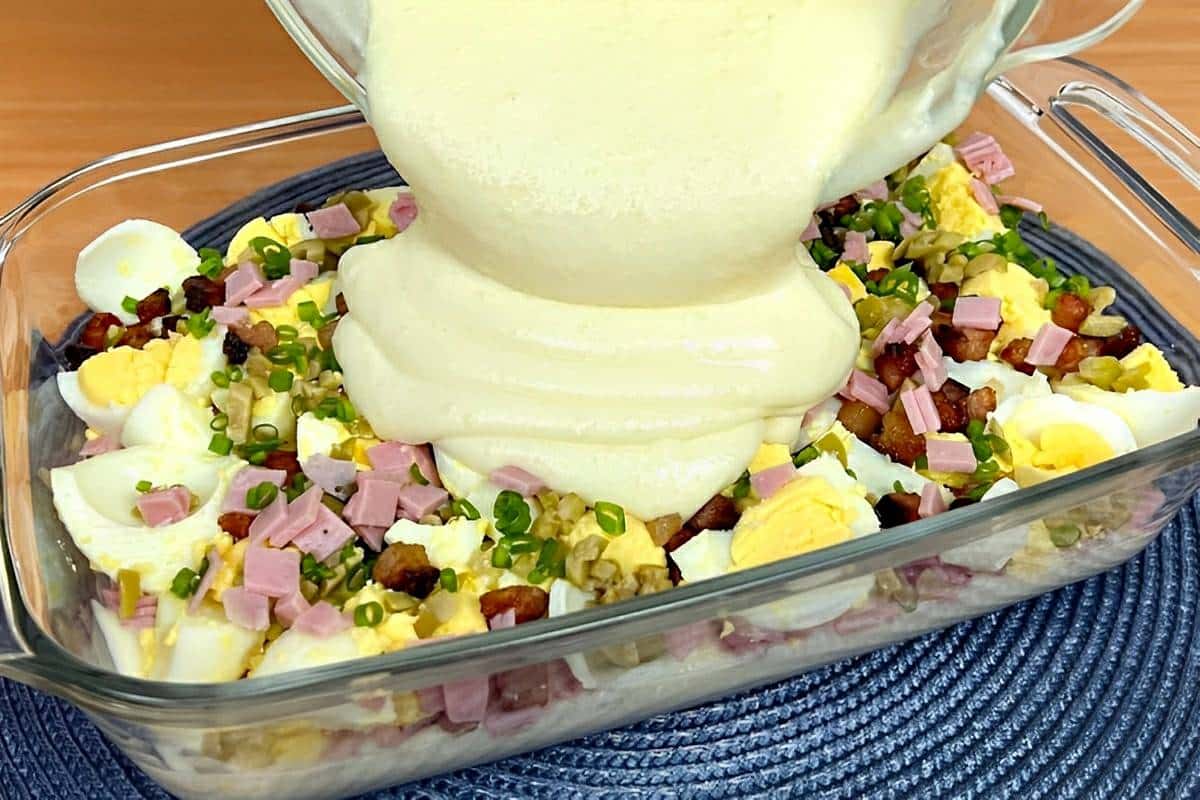 Ovos cremosos ao forno um almoço barato que serve toda família