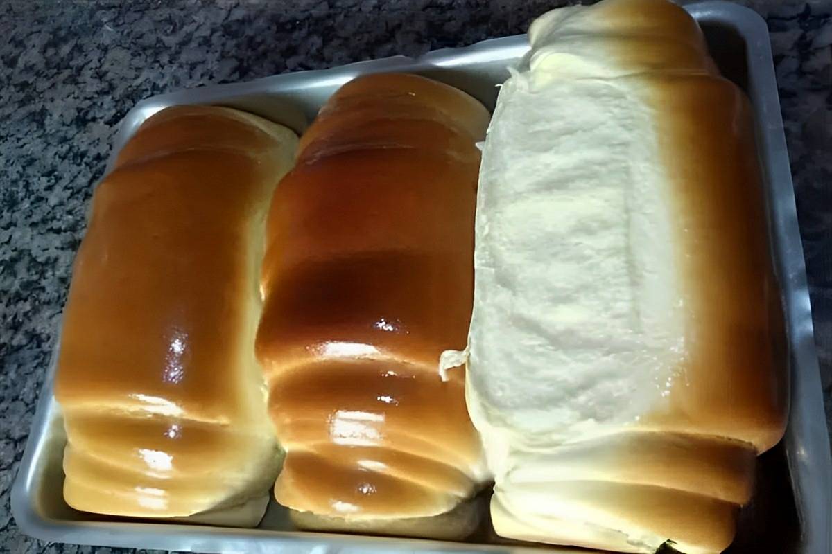 Pão caseiro grande que rende muito bem macio e fofinho perfeito para o café ou lanche