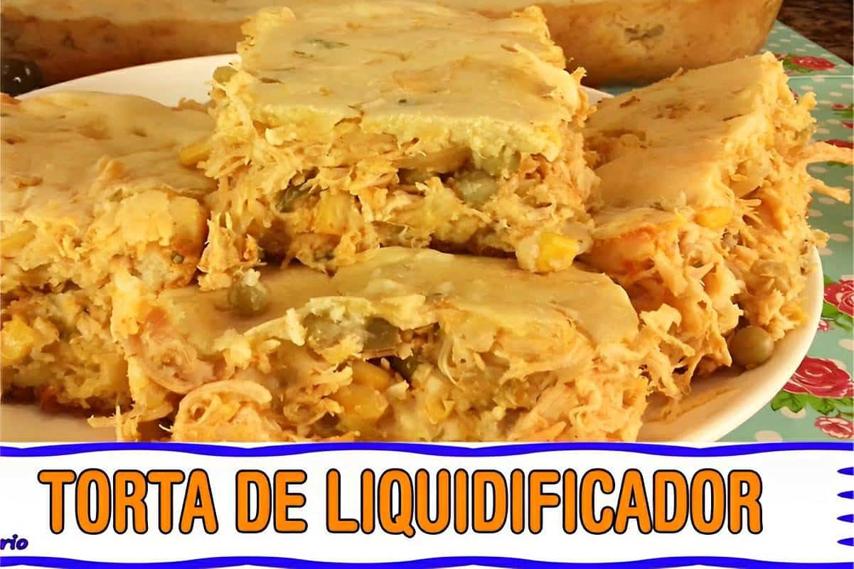 Torta de liquidificador deliciosa com recheio de frango milho e ervilha