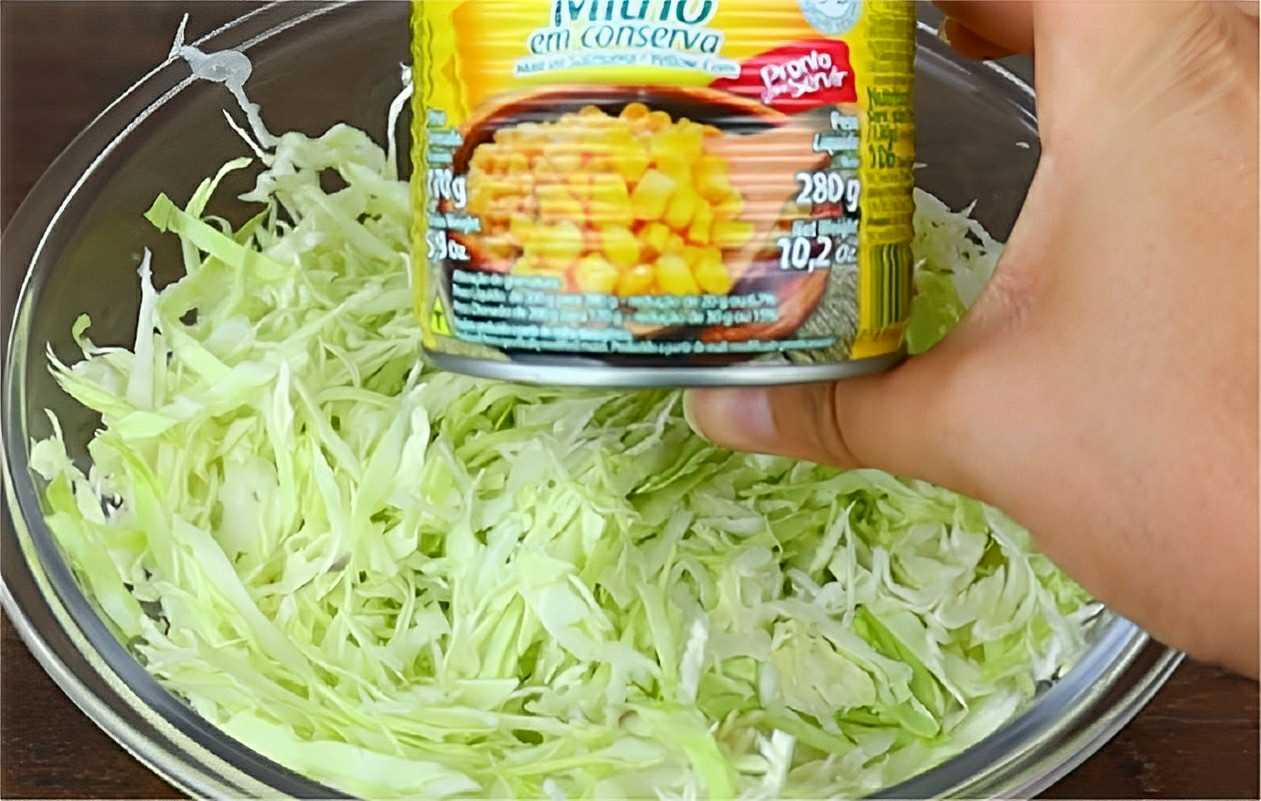 Fiz uma receita de repolho gratinado sensacional e que combina muito com o inverno