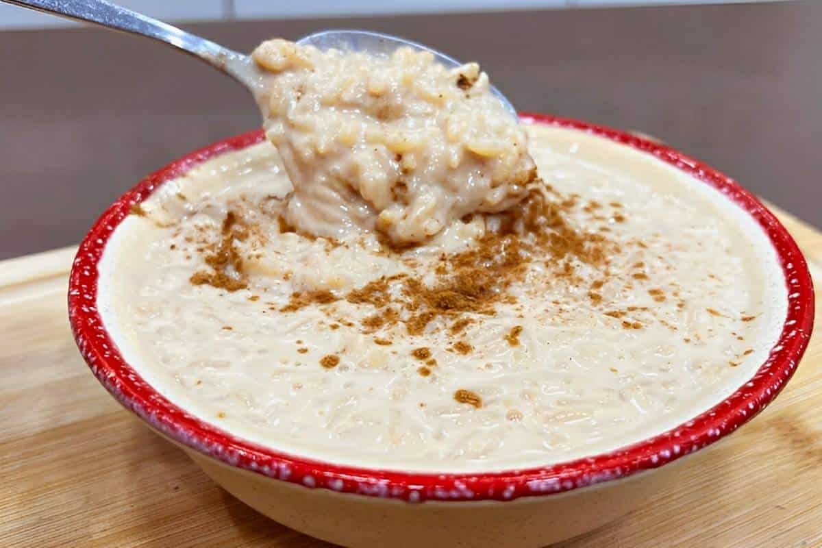 Arroz doce da vovó sem leite condensado muito econômico delicioso e fácil de fazer