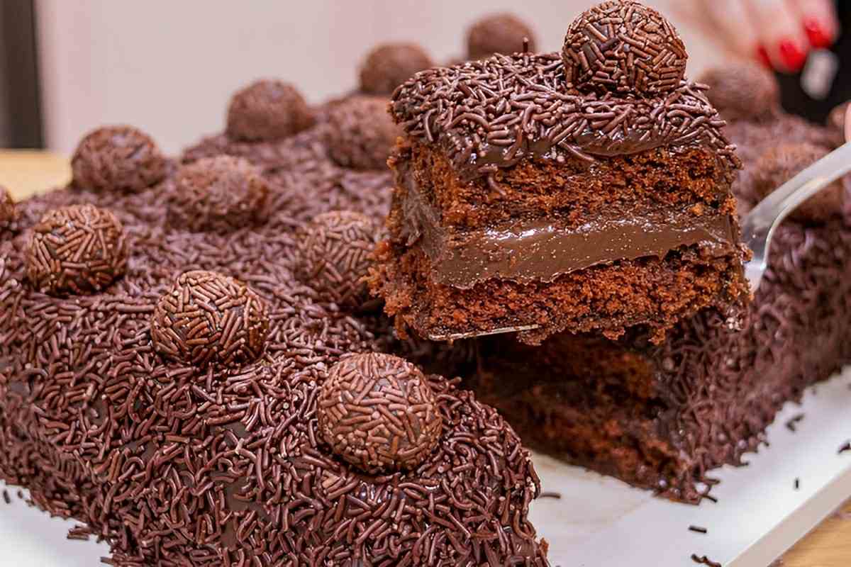 Bolo brigadeiro recheado de 6kg perfeito para a sua festinha ou comemoração