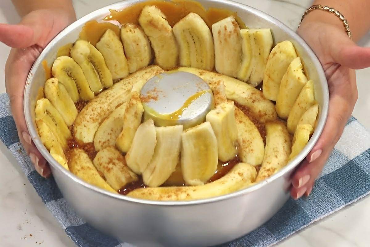 Sem dúvidas esse é o melhor bolo de banana que fiz recentemente uma delícia simples de preparar