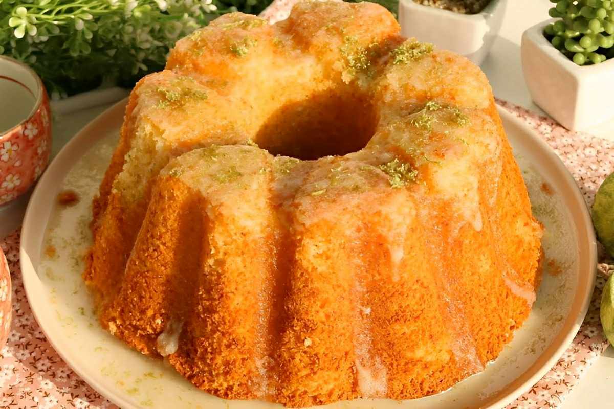Bolo de fubá com limão uma mistura de sabores sensacional para seu lanche da tarde ou café da manhã