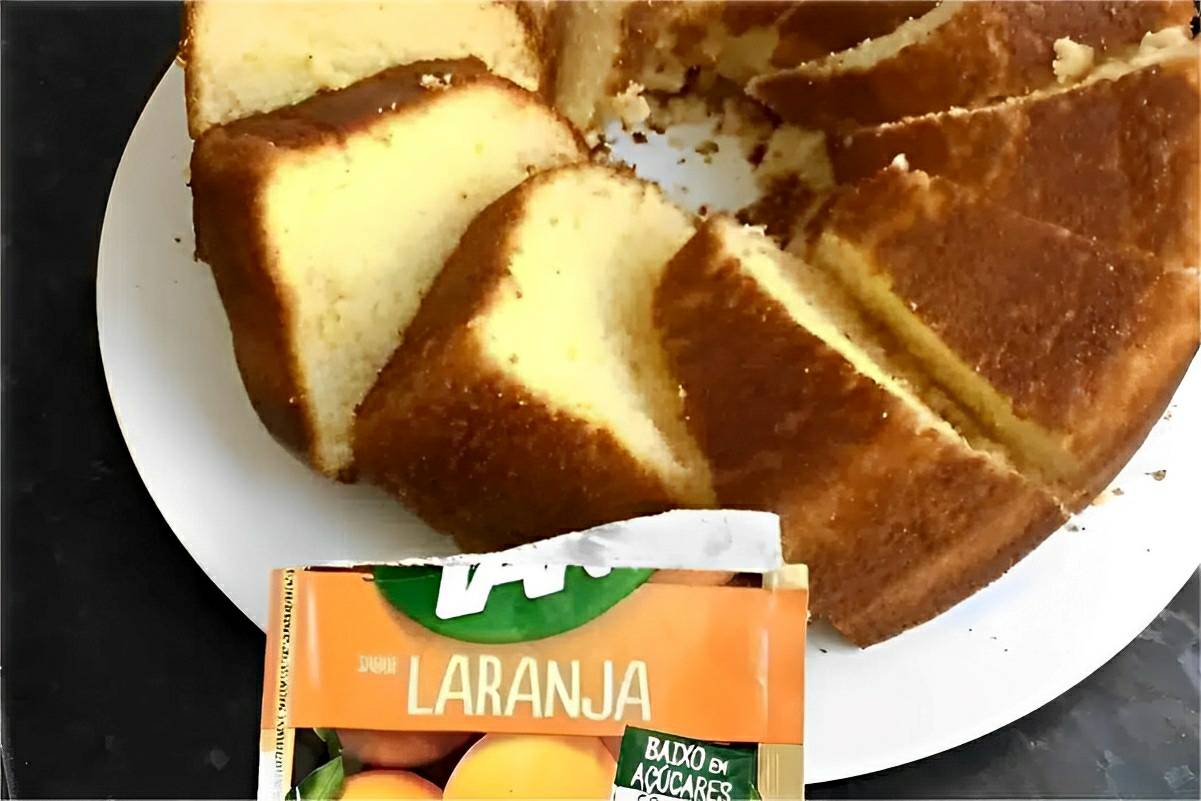 Bolo de laranja com suco Tang de liquidificador super fácil fofinho e delicioso