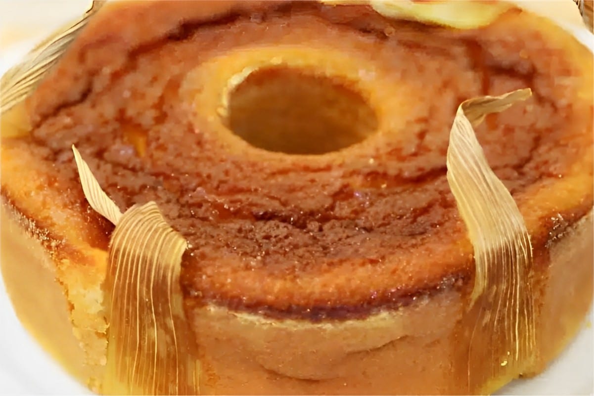 Bolo de milho cremoso de liquidificador que parece pamonha de tão cremoso e saboroso