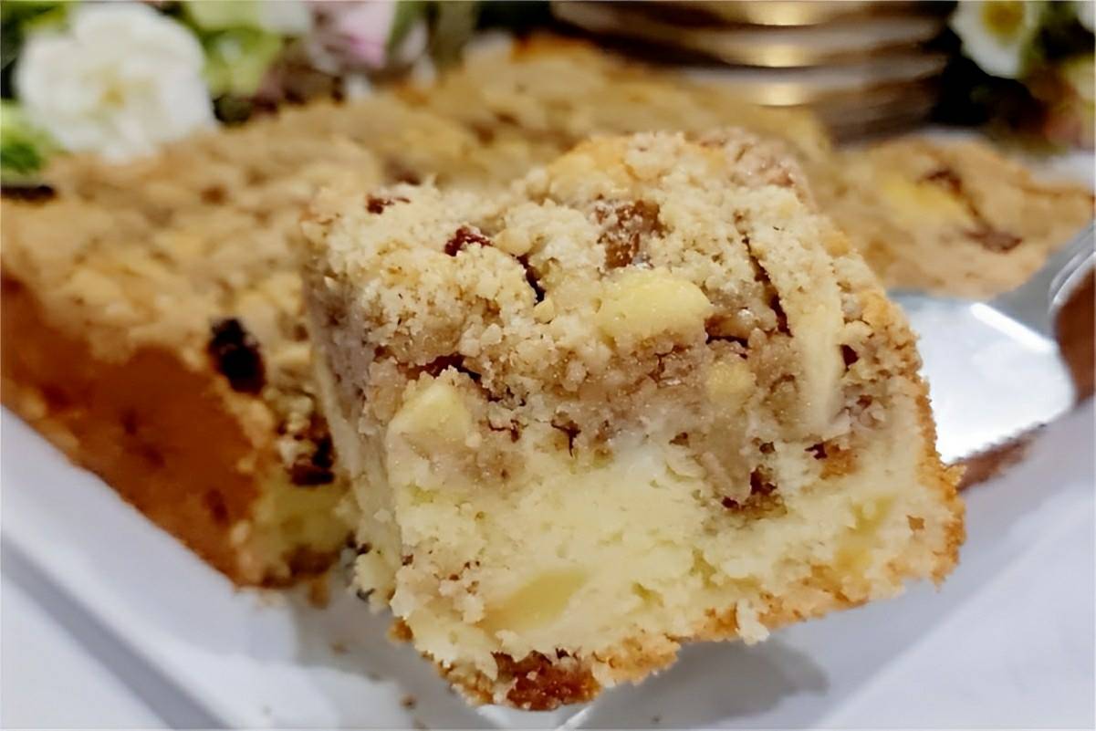 Bolo escandaloso um bolo de maçã que é um escândalo de tão gostoso