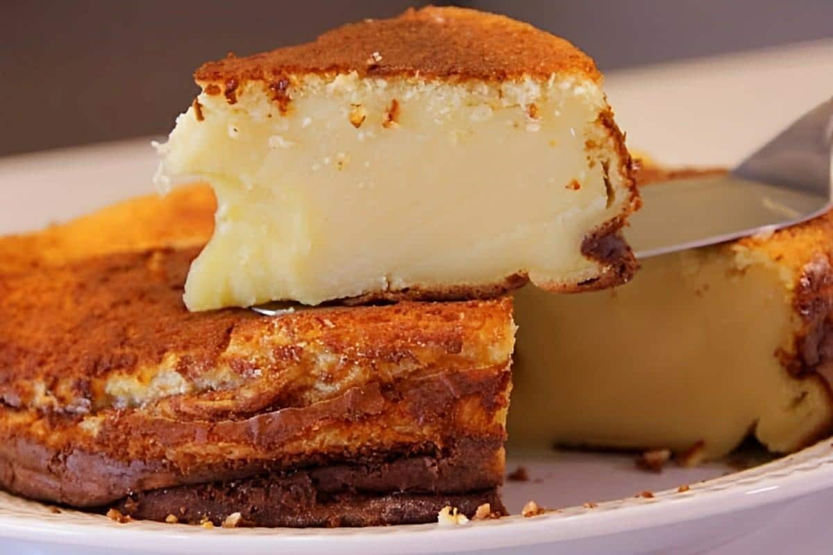 Bolo nordestino com leite condensado fácil de fazer basta bater os ingredientes e assar