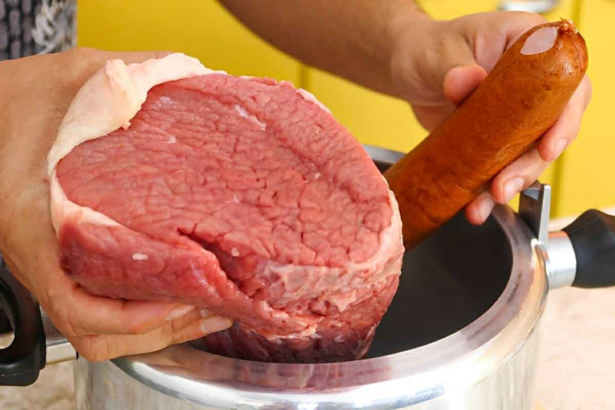 Fiz carne assada assim e ela ficou desmanchando na boca