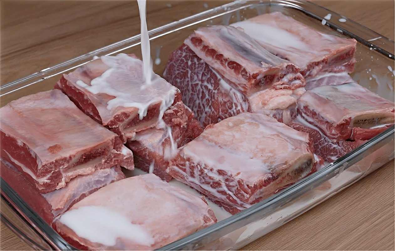 Um jeito novo de preparar costela assada que vai deixar todo mundo com água na boca