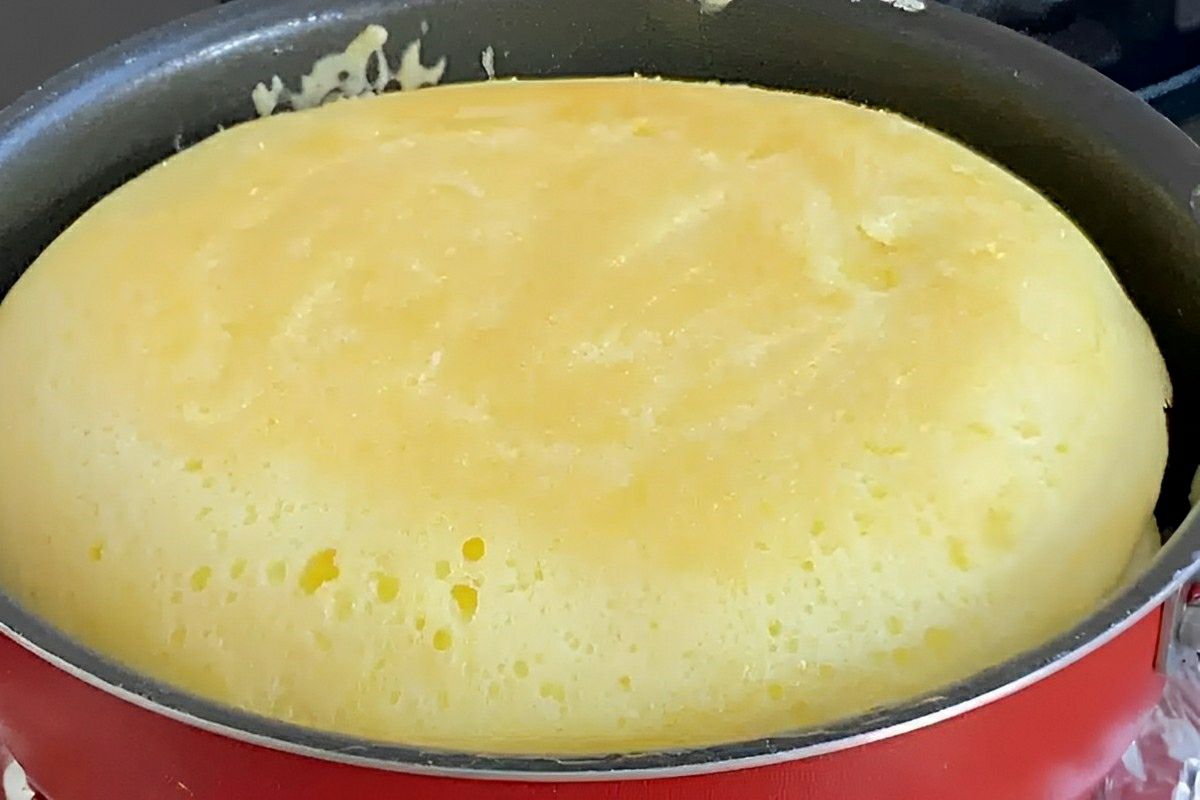 Pão de tapioca de frigideira delicioso fácil de fazer e fica pronto em 10 minutinhos