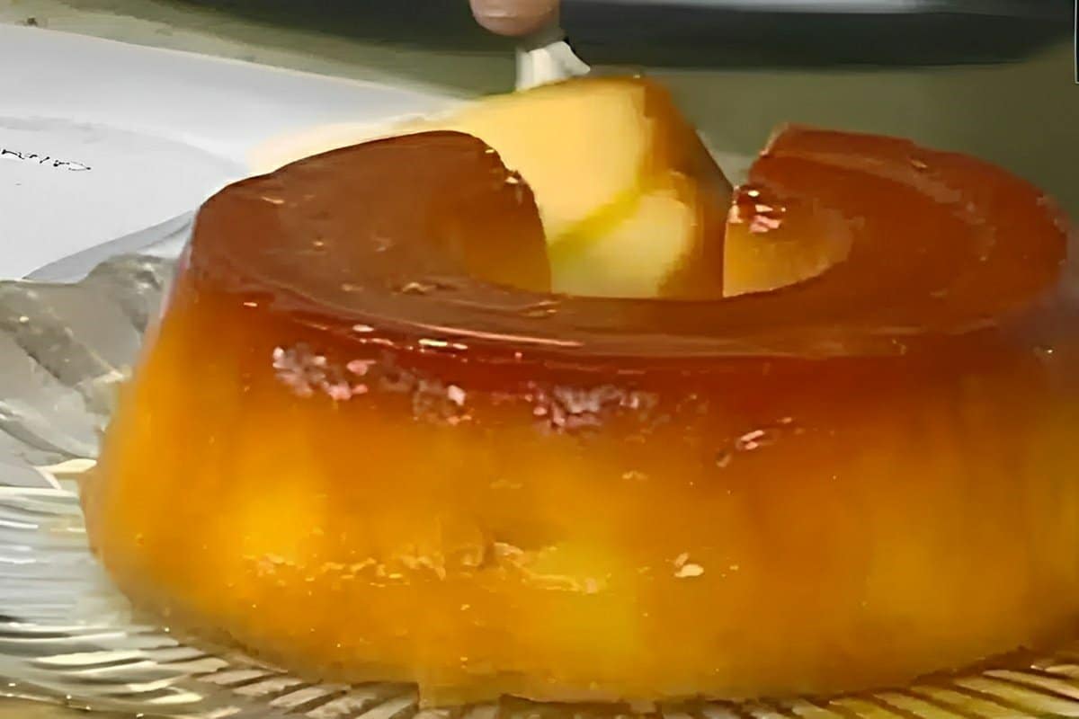Pudim de preguiça da vovó Palmirinha muito fácil de preparar e perfeito para a sobremesa
