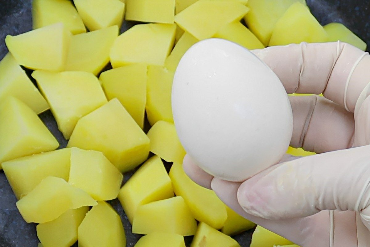 Essa é a receita com batata que vai fazer você esquecer as batatas fritas