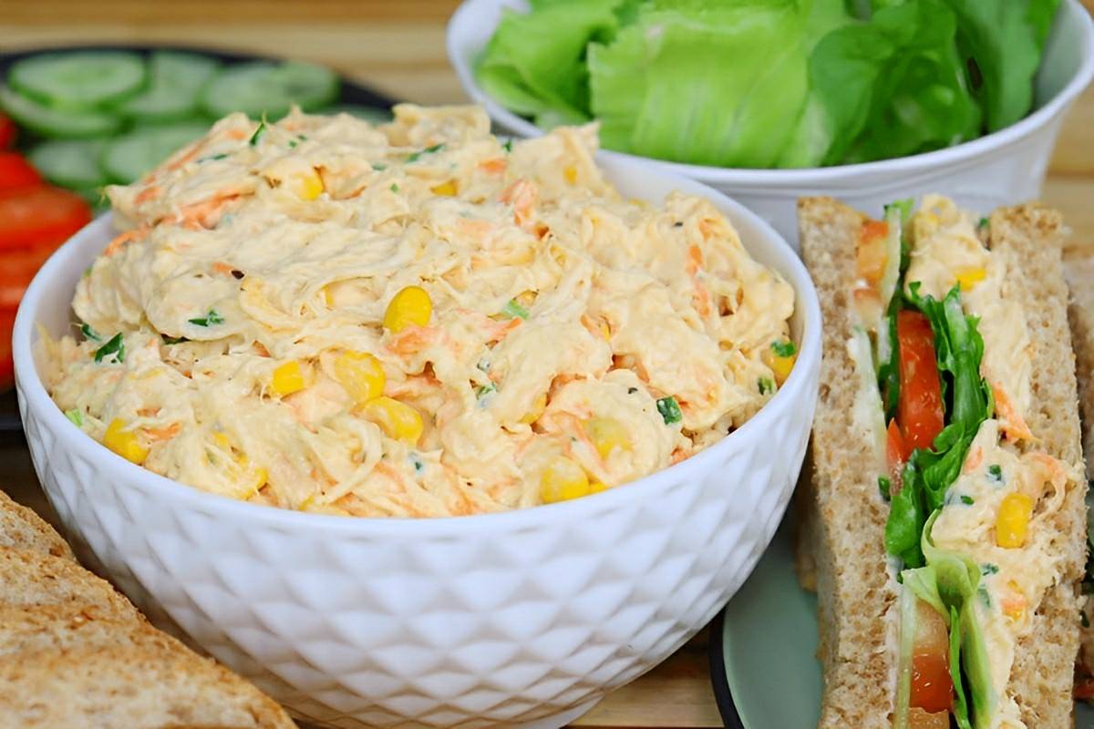 Recheio de frango cremoso bem temperadinho para sanduíches naturais bolos salgados e tortas