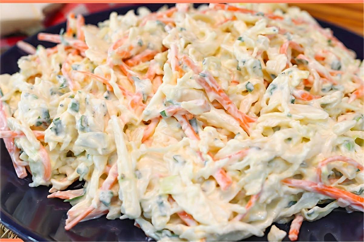 Essa é a melhor salada de repolho que conheço ela fica cremosa saborosa e ainda é fácil de fazer