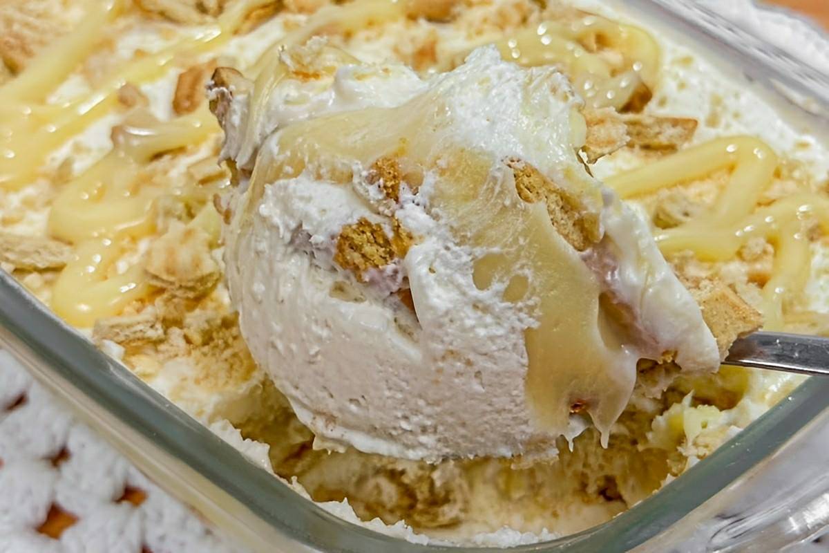 Sobremesa cremosa de leite ninho fácil de fazer e perfeita para o dia dos namorados