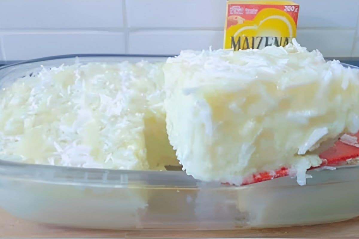 Misturei maisena com coco e fiz uma sobremesa cremosa em poucos minutos que ficou uma delícia