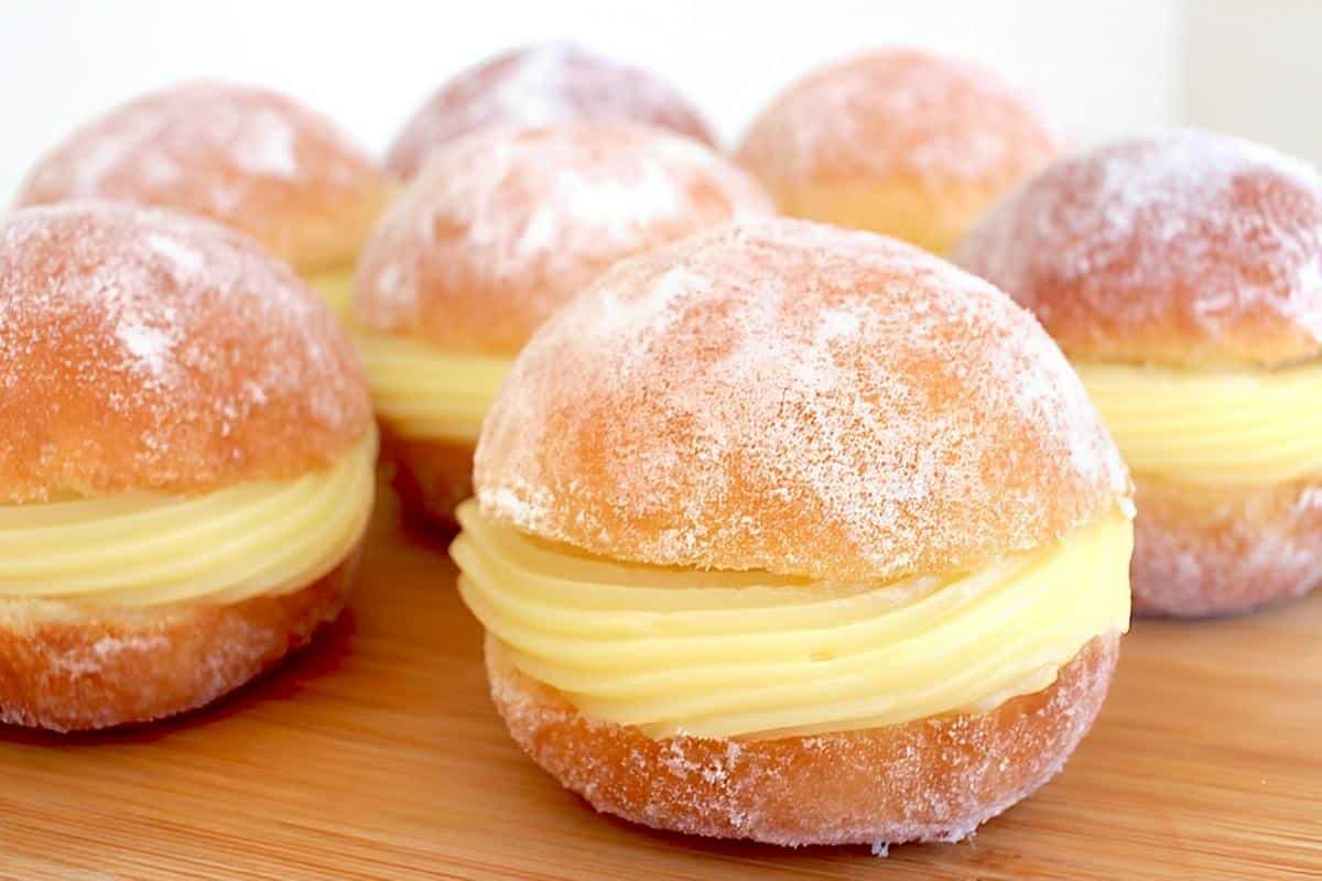 Sonho de padaria perfeito que derrete na boca a cada mordida