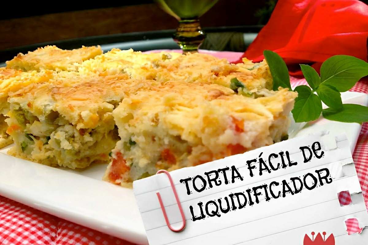 Torta fácil de liquidificador com recheio de legumes leve saudável e perfeita para o lanche