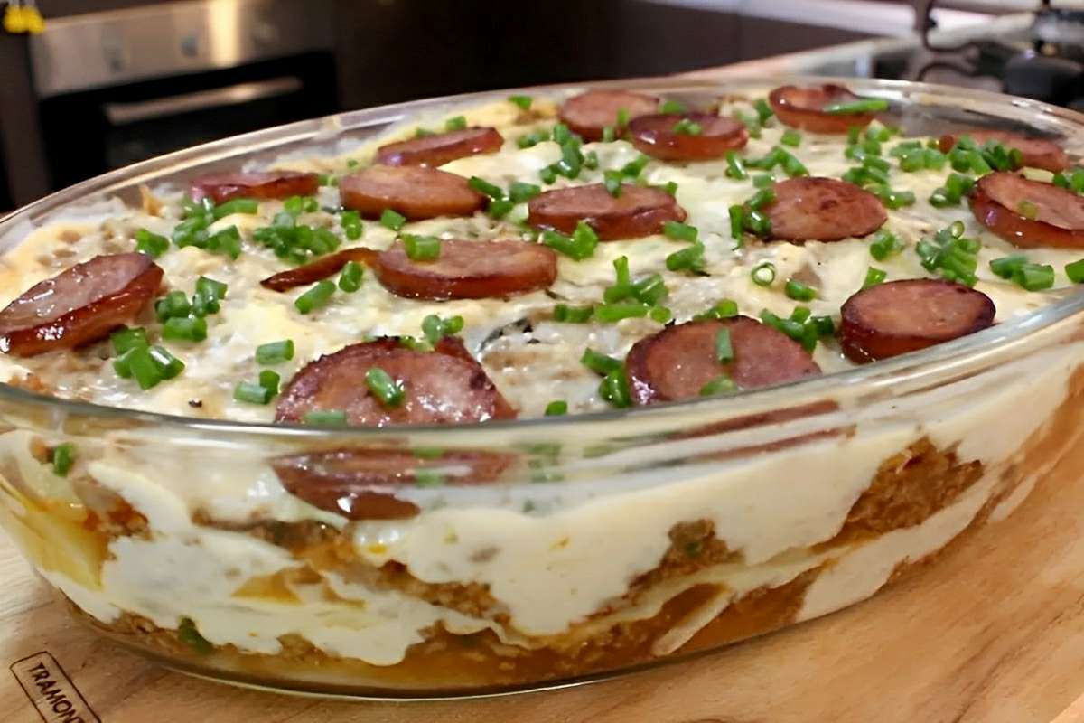 Batata recheada de forno fica uma maravilha e você vai conseguir deixar pronta rapidinho