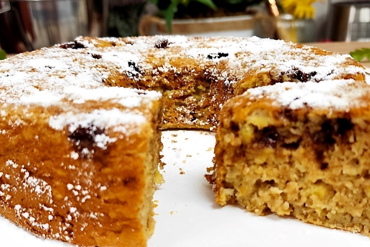Bolo de banana sem açúcar e sem farinha de trigo delicioso e perfeito para o lanche de toda a família
