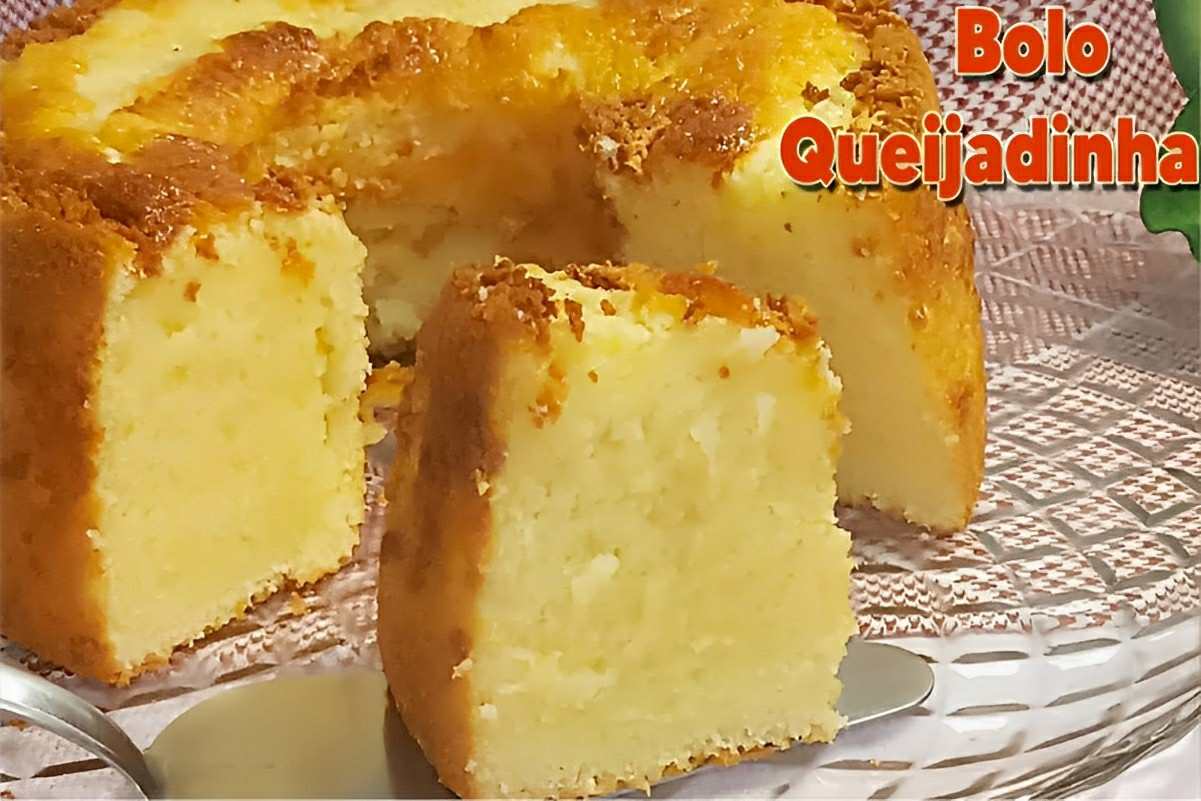 Bolo queijadinha fácil todo feito no liquidificador é só bater e colocar pra assar