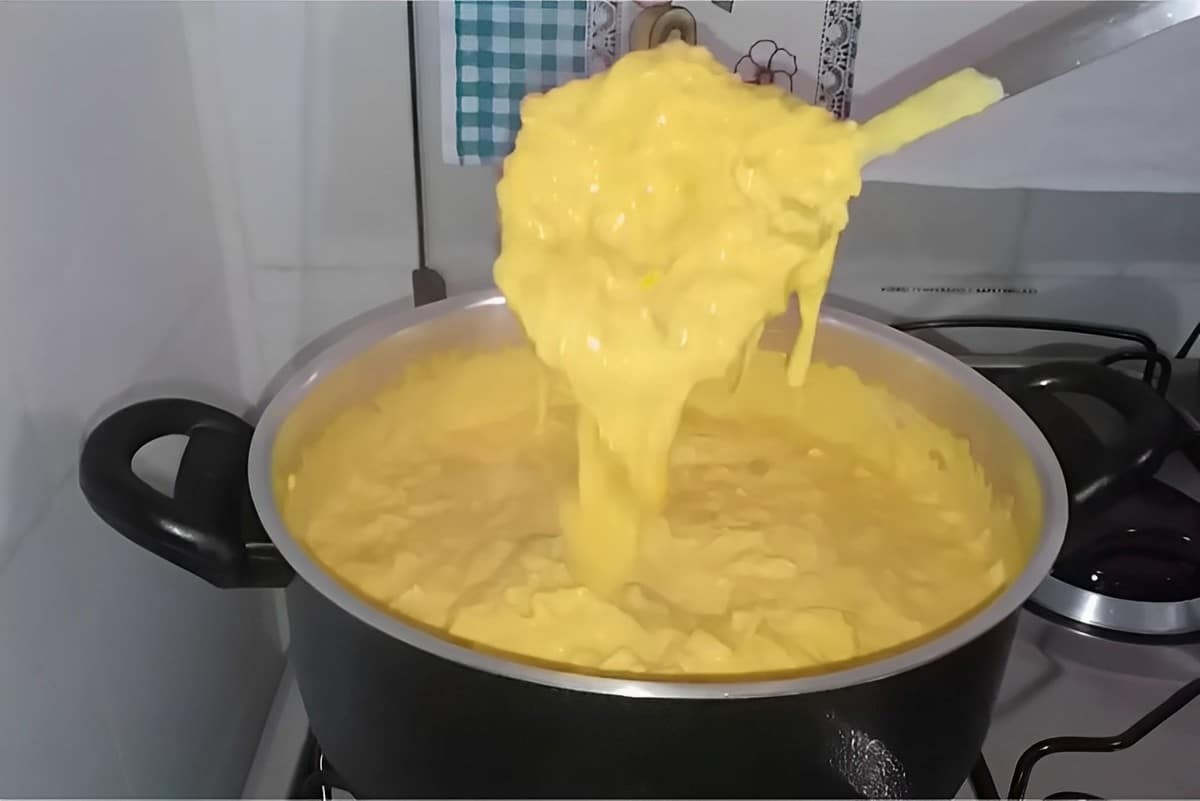 Creme de galinha bem cremoso e encorpado perfeito para o jantar das noites de inverno